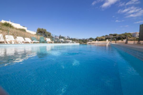 Casa Nelly -3 Bedroom & 2 Bathroom, pool, airco, wifi, parking, walking distance to Carvoeiro Beach